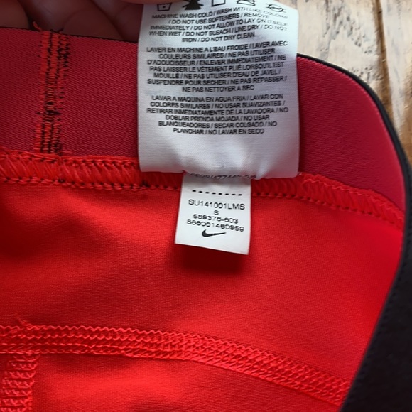 Nike cropped leggings, size 6 - Picture 2 of 8